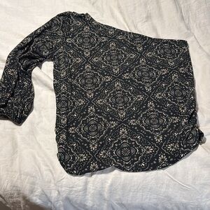 Elegant Black Patterned One-Shoulder Top
